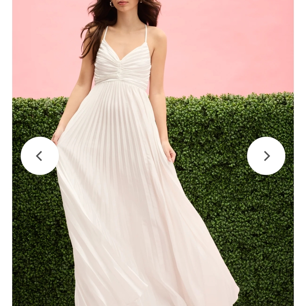 Elegant White Maxi Dress